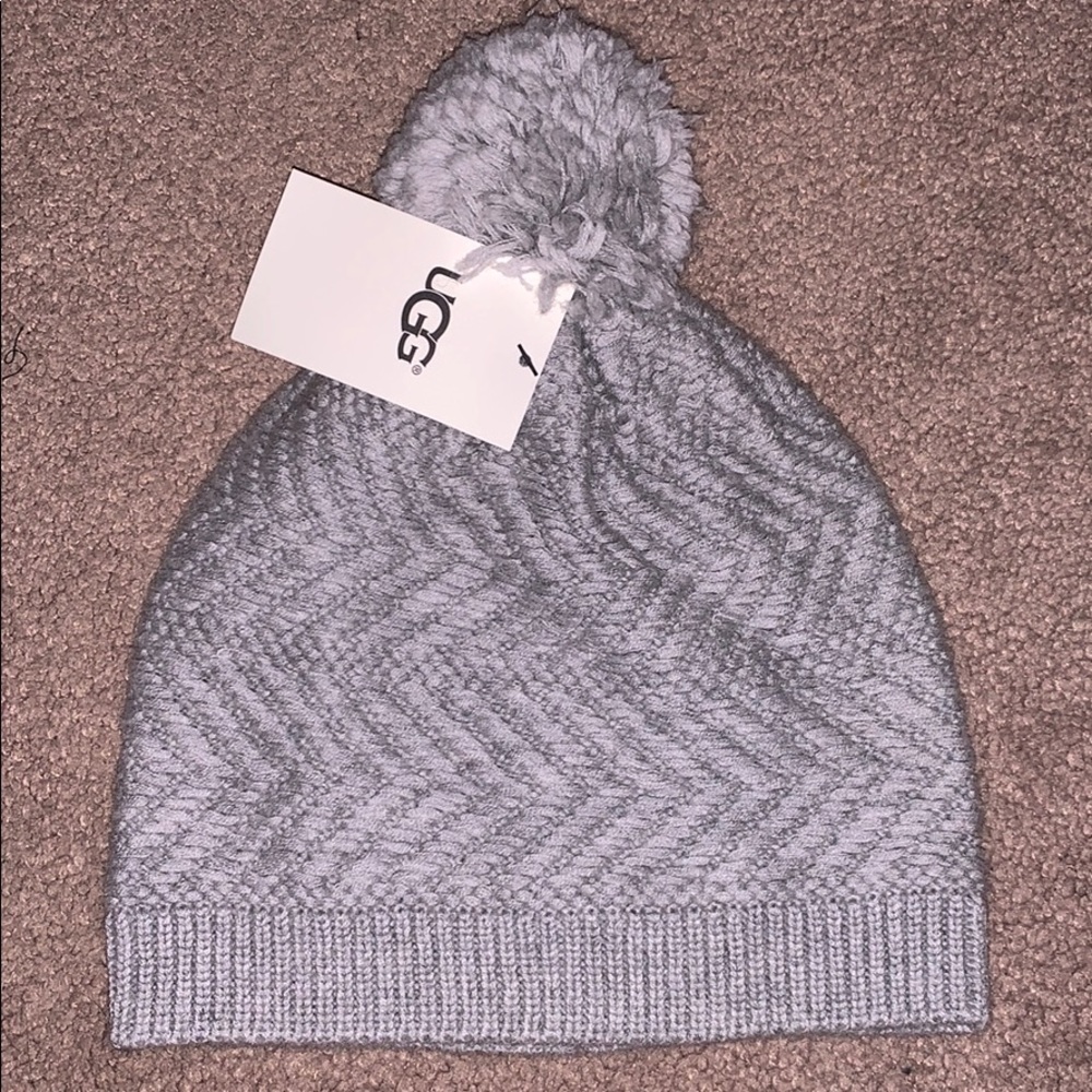 UGG hat NWT